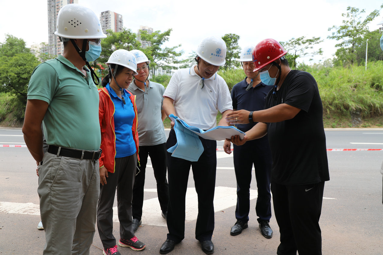 胡建斌局长到地质七队检查安全生产工作